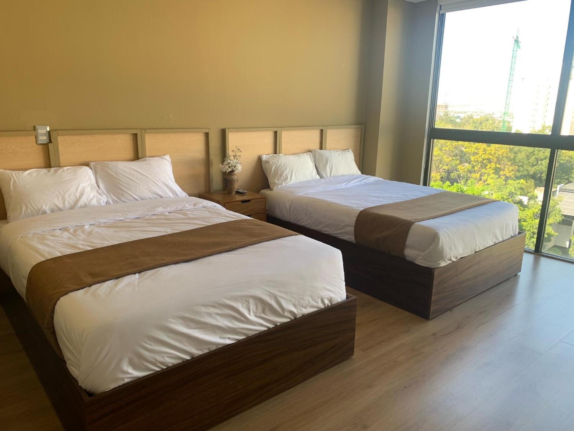 Dreamhaus Guadalajara Country Club Aparthotel Exterior photo
